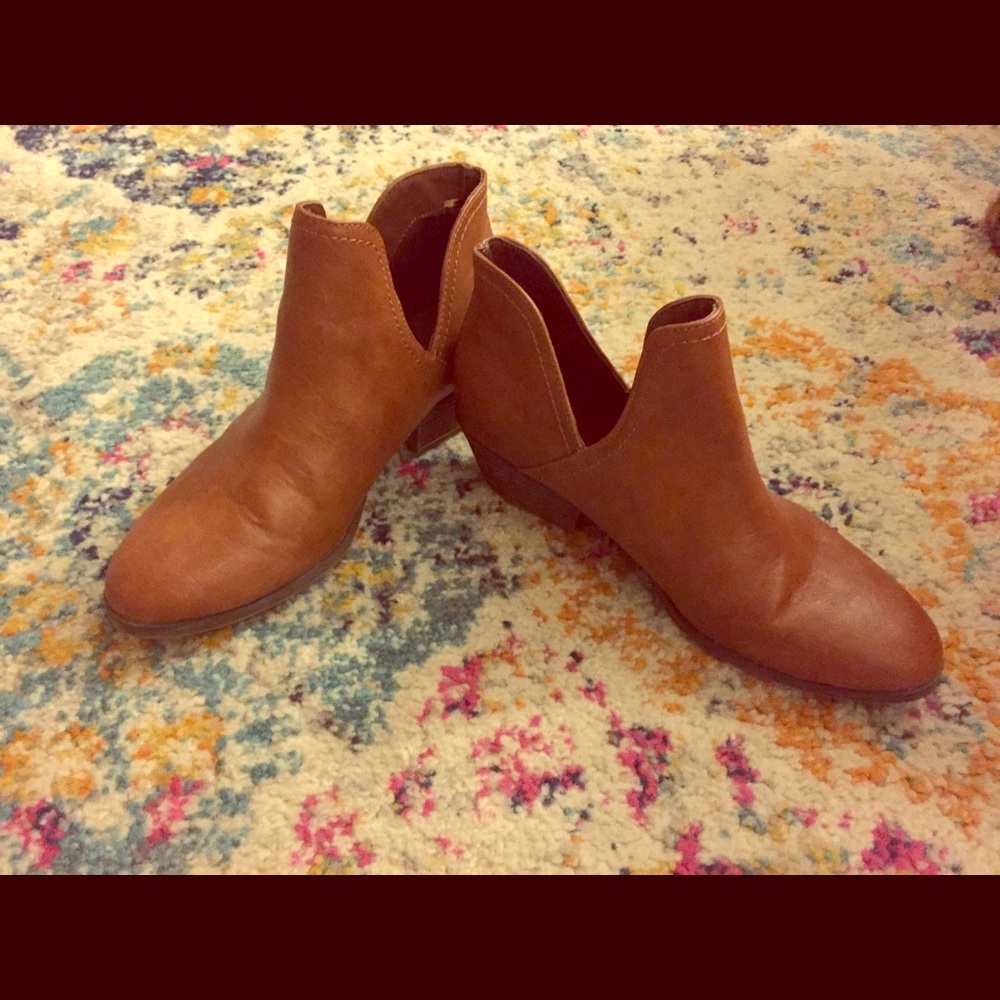 Faded Glory Brown Booties